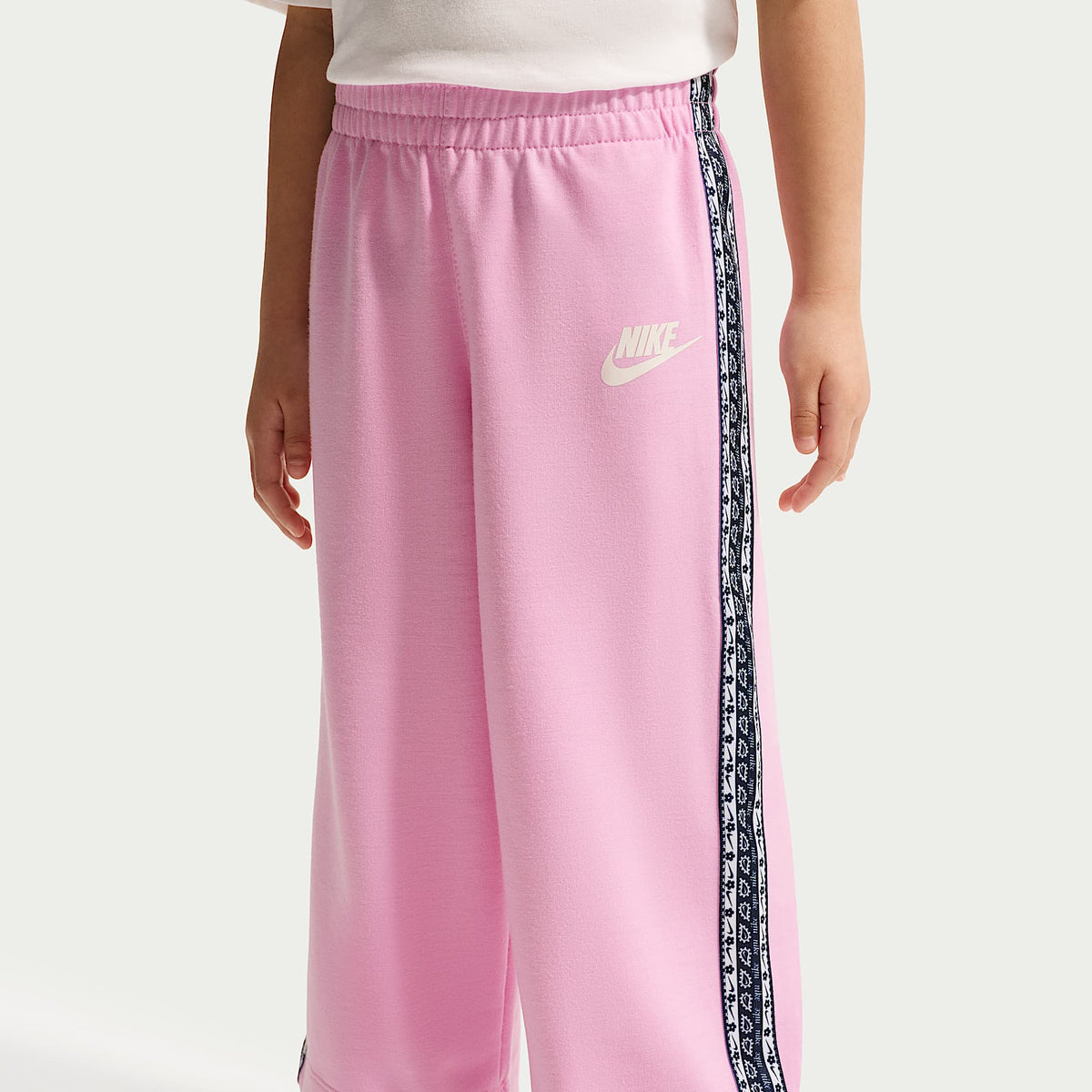 Conjunto deportivo de 2 piezas infantil Nike Retro Remix – Rosa amanecer – vista 4