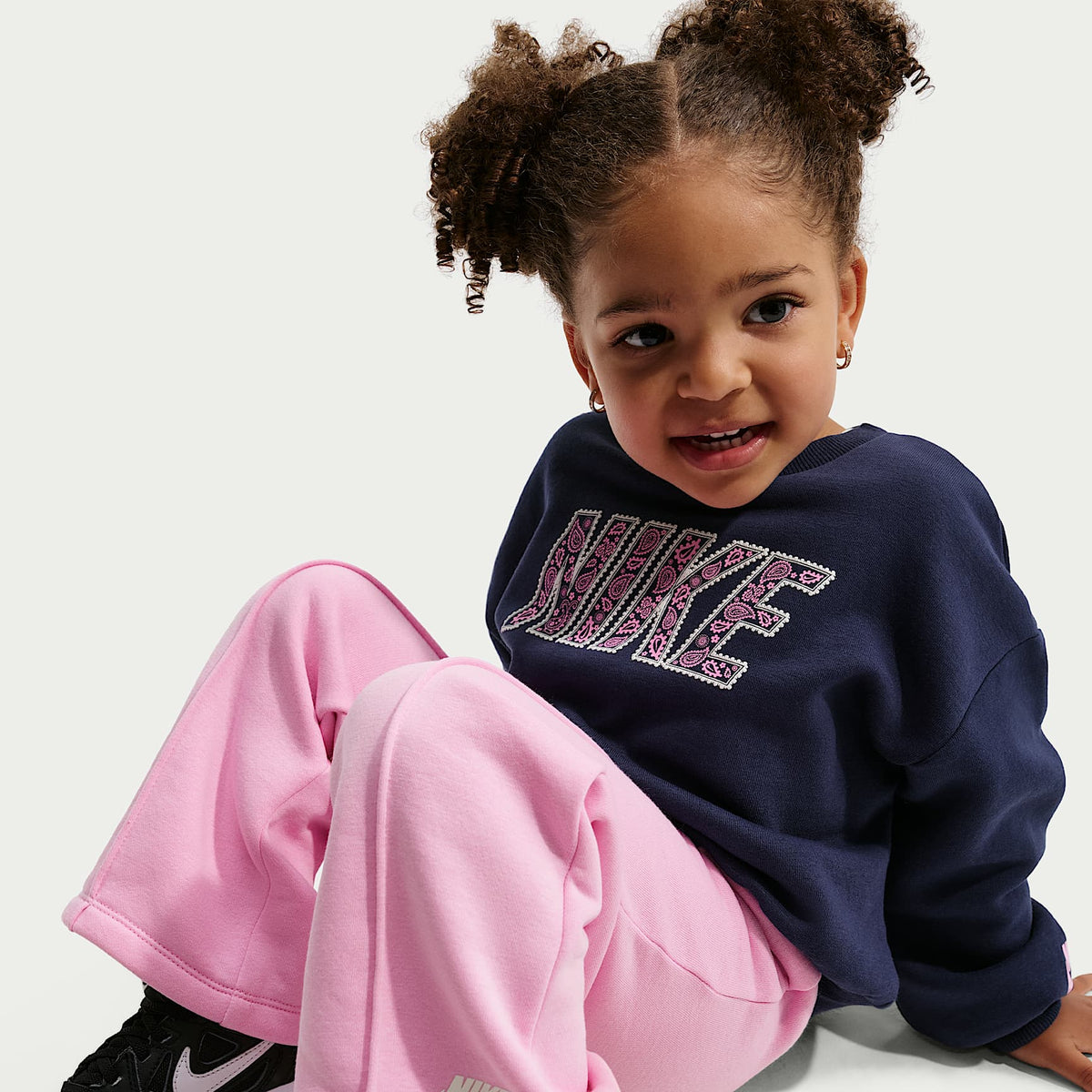 Conjunto de 2 piezas con pants de pierna ancha infantil Nike Retro Remix – Rosa amanecer – vista 6