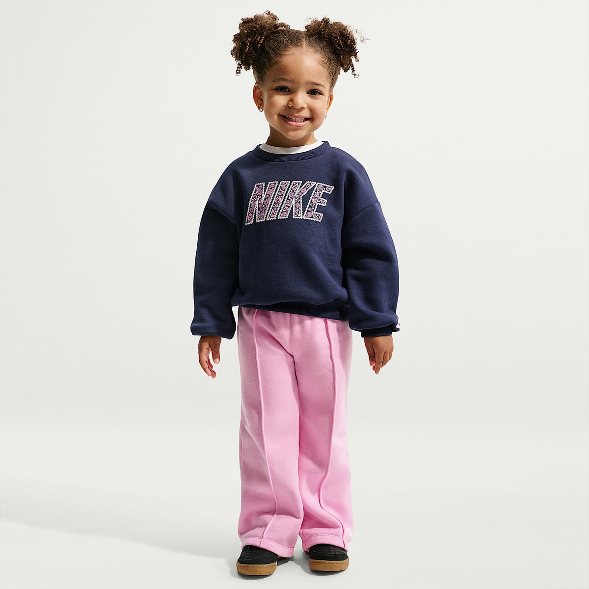 Conjunto de 2 piezas con pants de pierna ancha infantil Nike Retro Remix – Rosa amanecer – vista 1