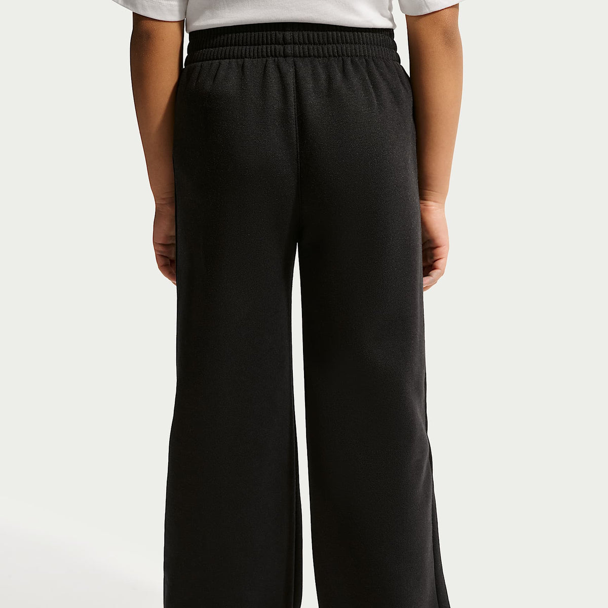 Conjunto de 2 piezas con pants de pierna ancha para niños talla pequeña Nike Retro Remix – Negro – vista 5