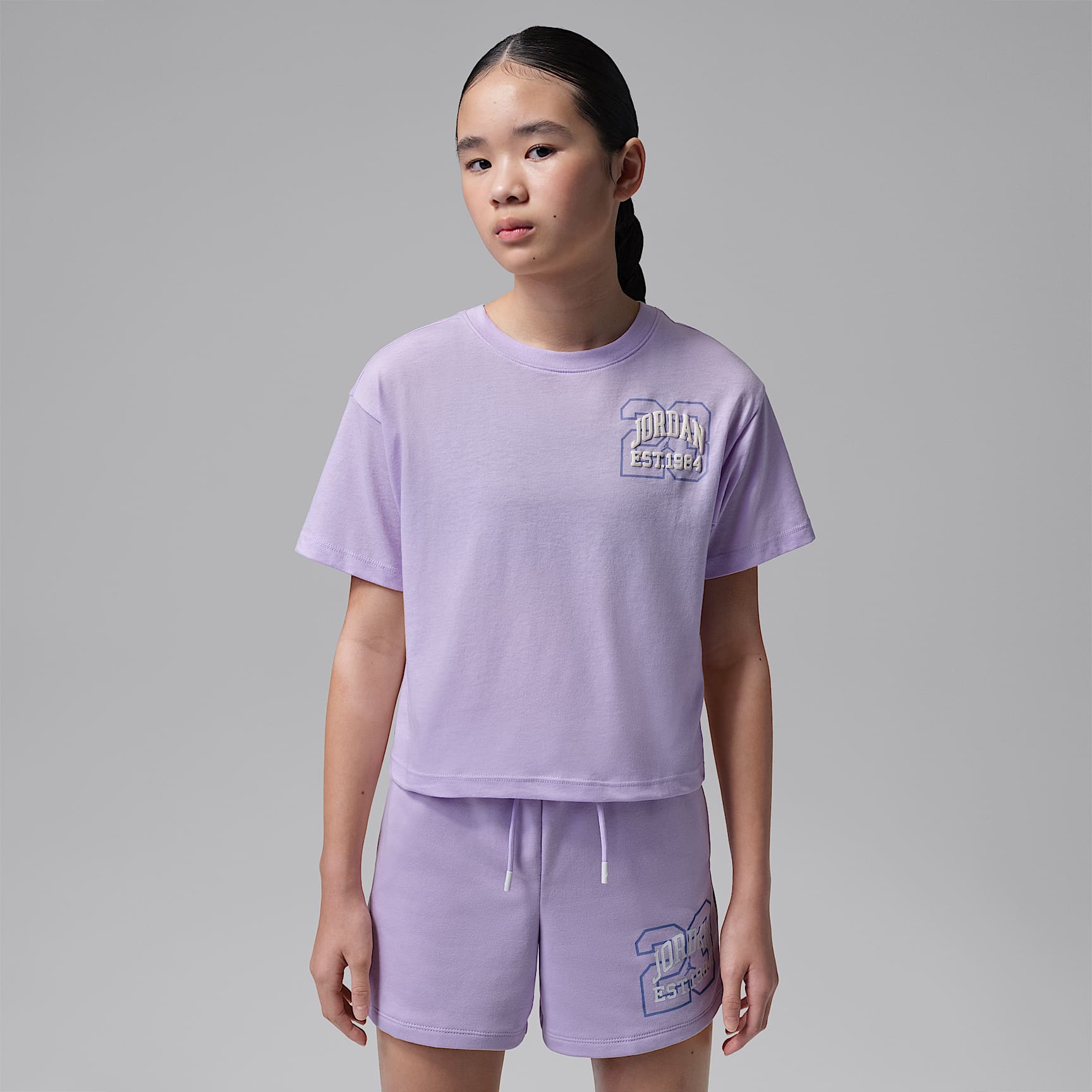 Playera Secret Garden Collegiate para niños talla grande Jordan – Bruma violeta – vista 2