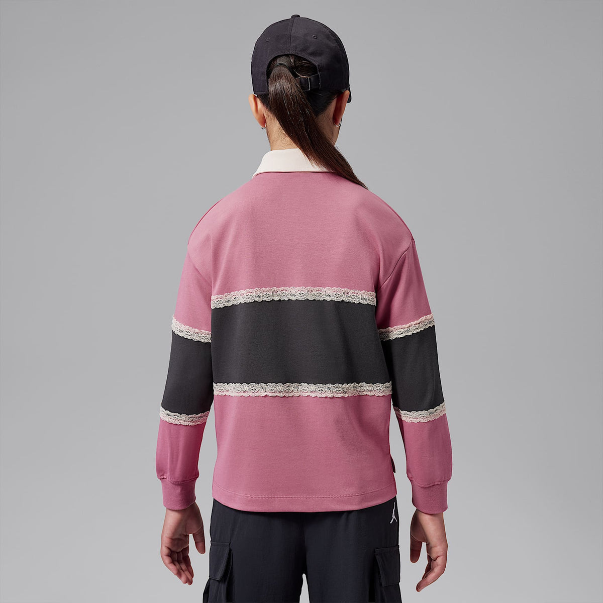 Playera de rugby Dri-FIT para niños talla grande Jordan – Baya del desierto – vista 2