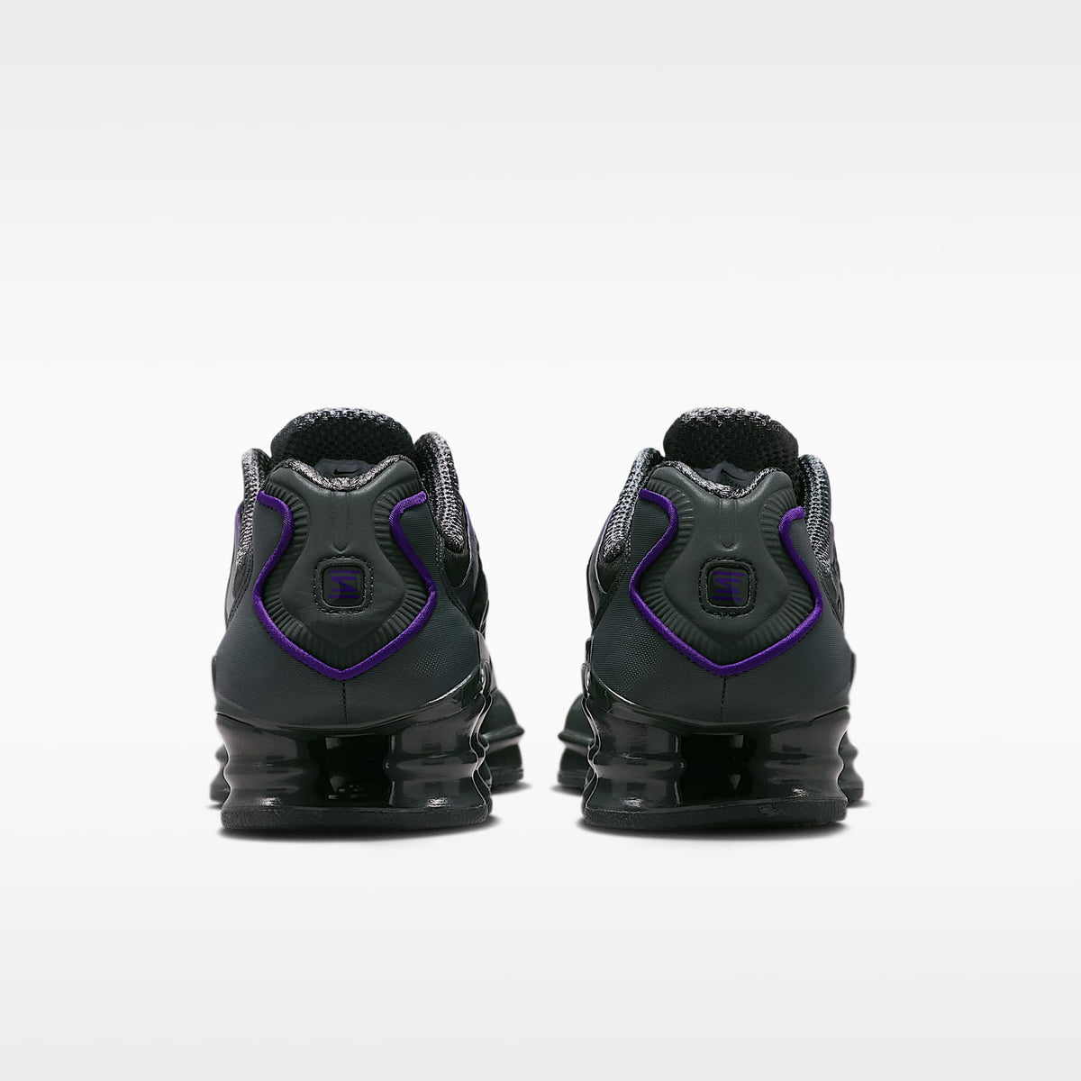 Nike Shox TL – Gris humo oscuro/Morado cancha – vista 6