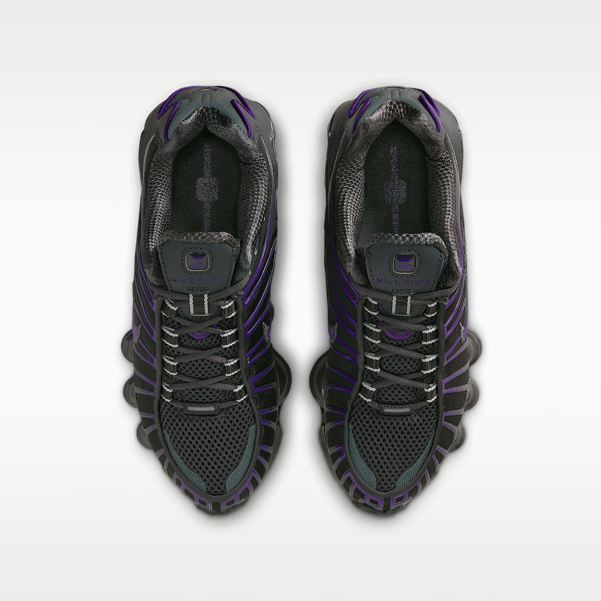 Nike Shox TL – Gris humo oscuro/Morado cancha – vista 4