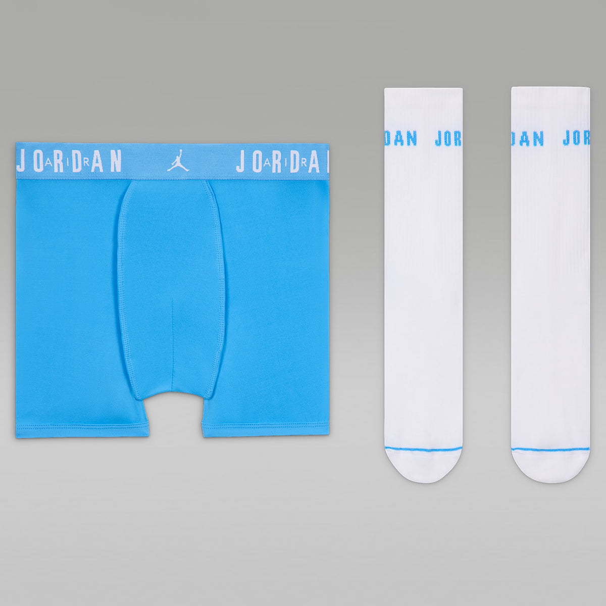 Conjunto de 2 piezas de calcetas y ropa interior Dri-FIT para niños talla grande Jordan – Azul universitario – vista 1