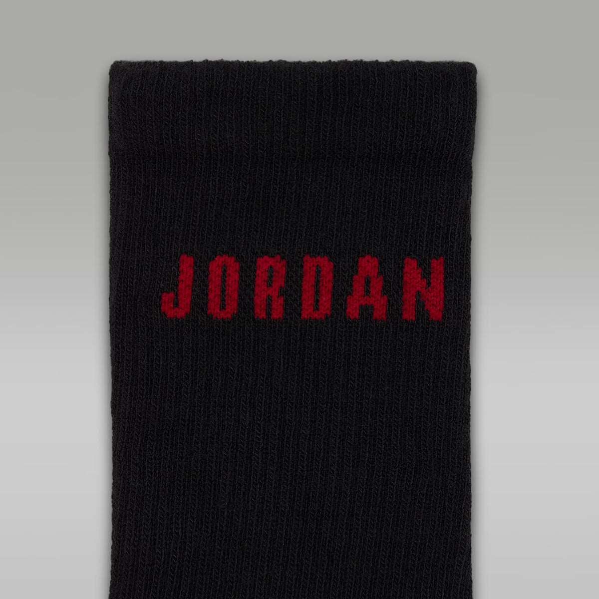 Conjunto de 2 piezas de calcetas y ropa interior Dri-FIT para niños talla grande Jordan – Rojo gimnasio – vista 2