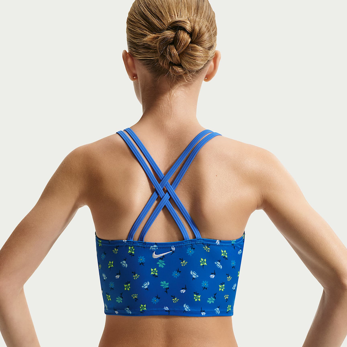 Conjunto de midkini con tirantes cruzados para niña talla grande Nike Swim – Azul cristal/Blanco – vista 3