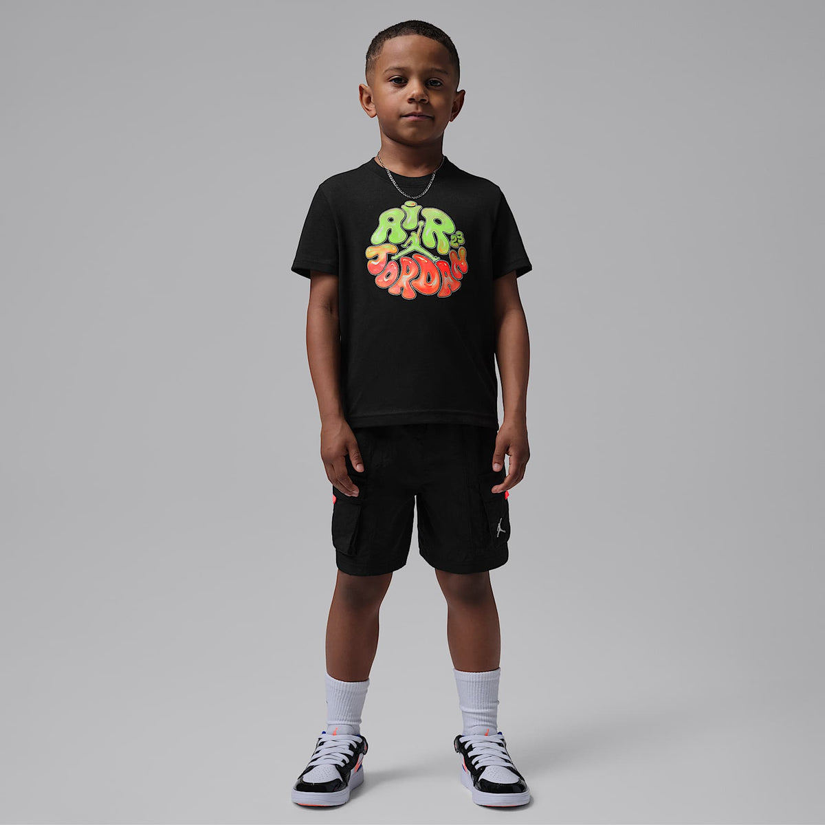 Playera estilo globo para niños talla pequeña Jordan Super Splash – Negro – vista 6