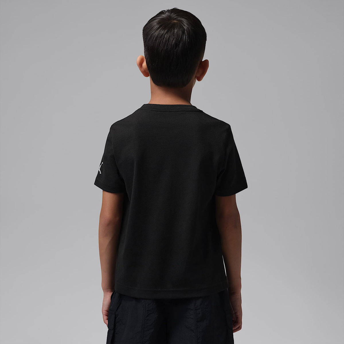 Playera Jumpman Paint Spill para niños talla pequeña Jordan Super Splash – Negro – vista 2