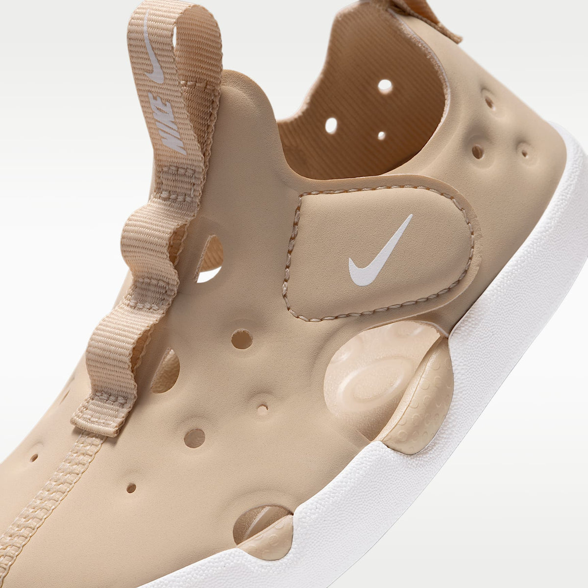 Nike Sunray Protect 4 – Duna/Blanco – vista 7