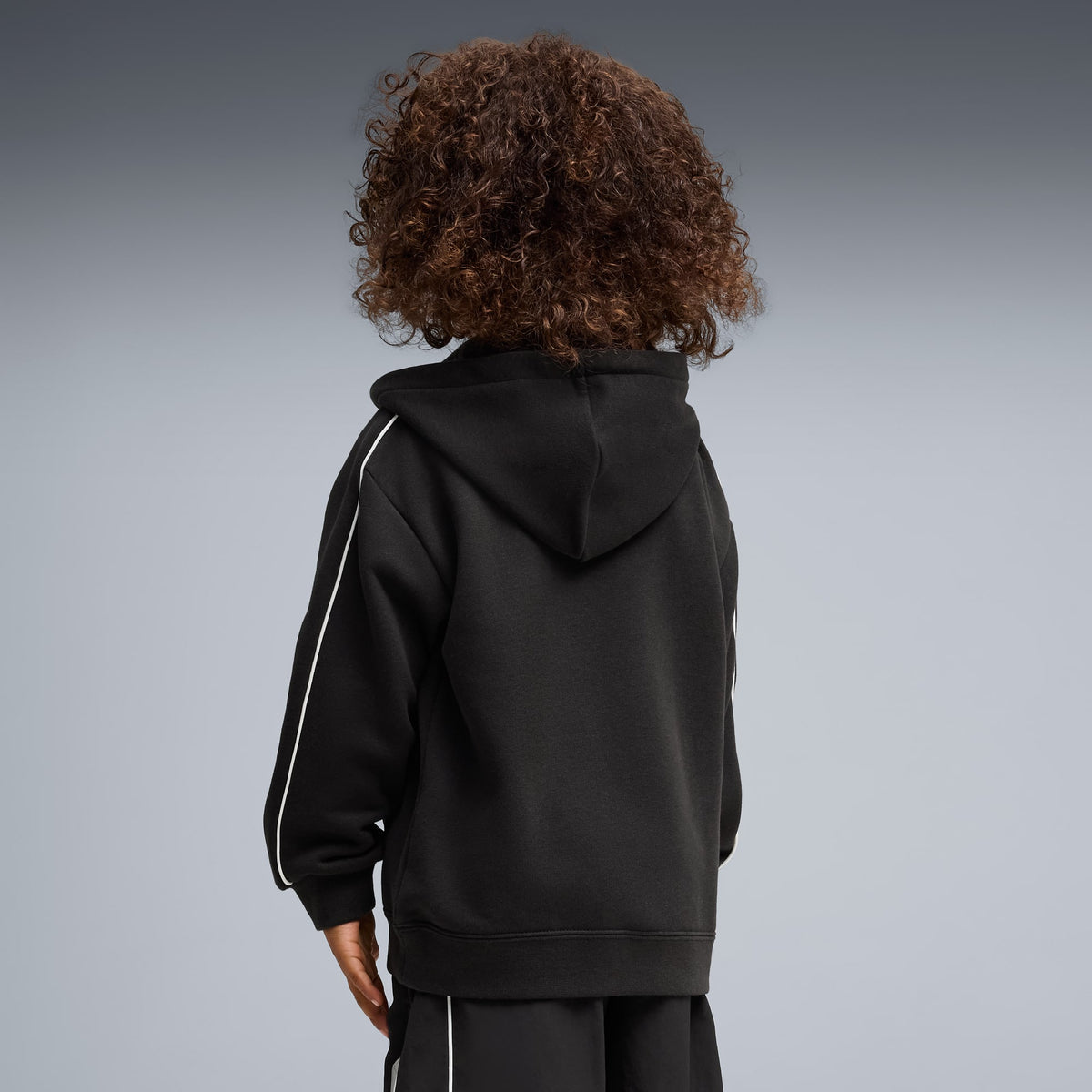 Sudadera holgada PUMA x TRANSFORMERS T7 para niños – PUMA BLACK – vista 2