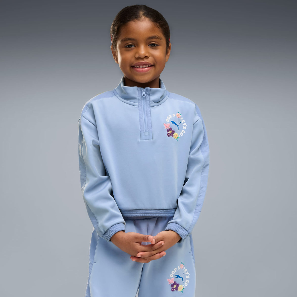 Sudadera relajada T7 con media cremallera para niñas PUMA x DORA LA EXPLORADORA – Chambray Blue – vista 1