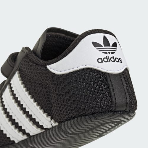 Tenis adidas Superstar para Bebés y Niños Pequeños JH9971