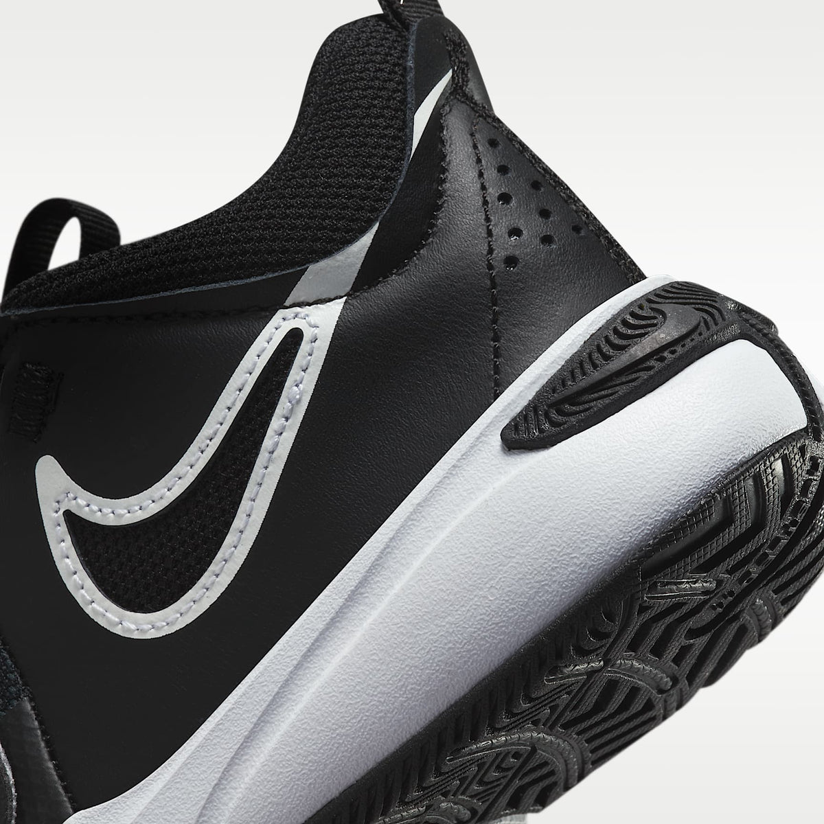 Nike Team Hustle D 11 – Negro/Blanco – vista 8
