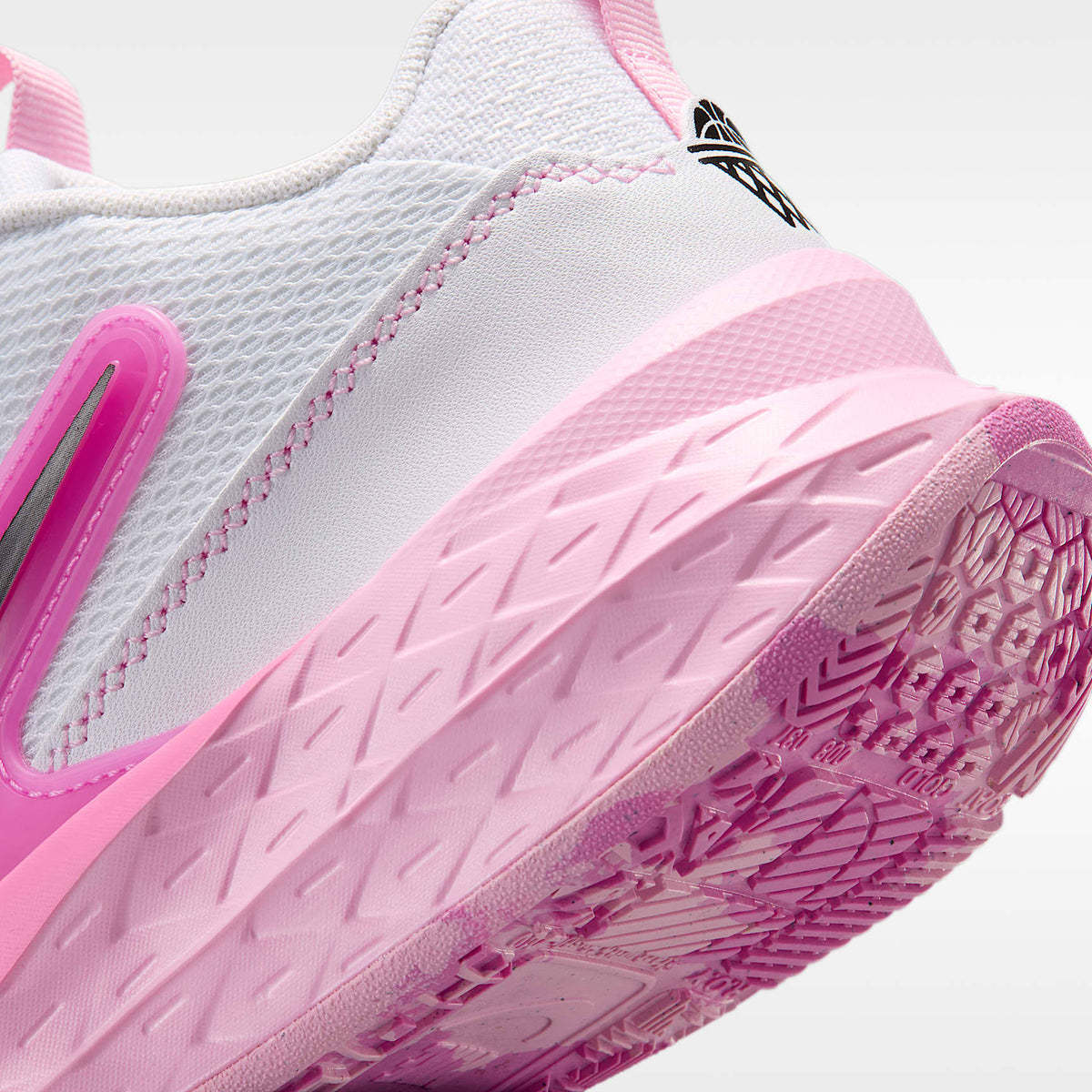 Nike Team Hustle D 12 – Blanco/Rosa amanecer/Rosa alegre/Negro – vista 8