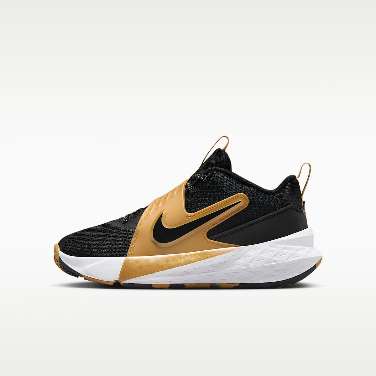 Nike Team Hustle D 12 – Negro/Oro metalizado/Blanco/Negro – vista 1