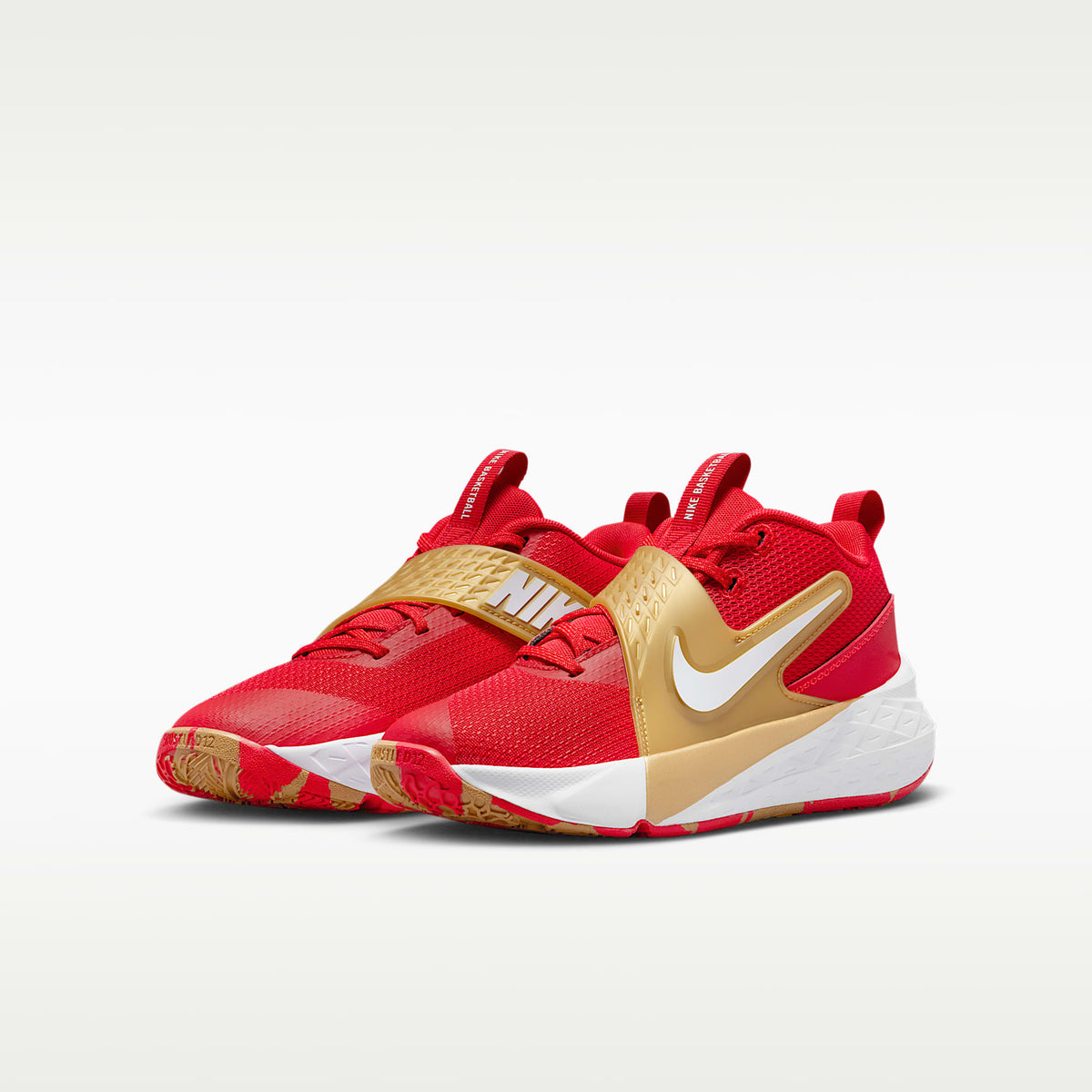 Nike Team Hustle D 12 – Rojo universitario/Oro metalizado/Carmesí brillante/Blanco – vista 5