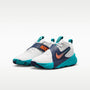 Nike Team Hustle D 12 – Blanco cumbre/Energía/Azul marino medianoche/Naranja seguridad – vista 5