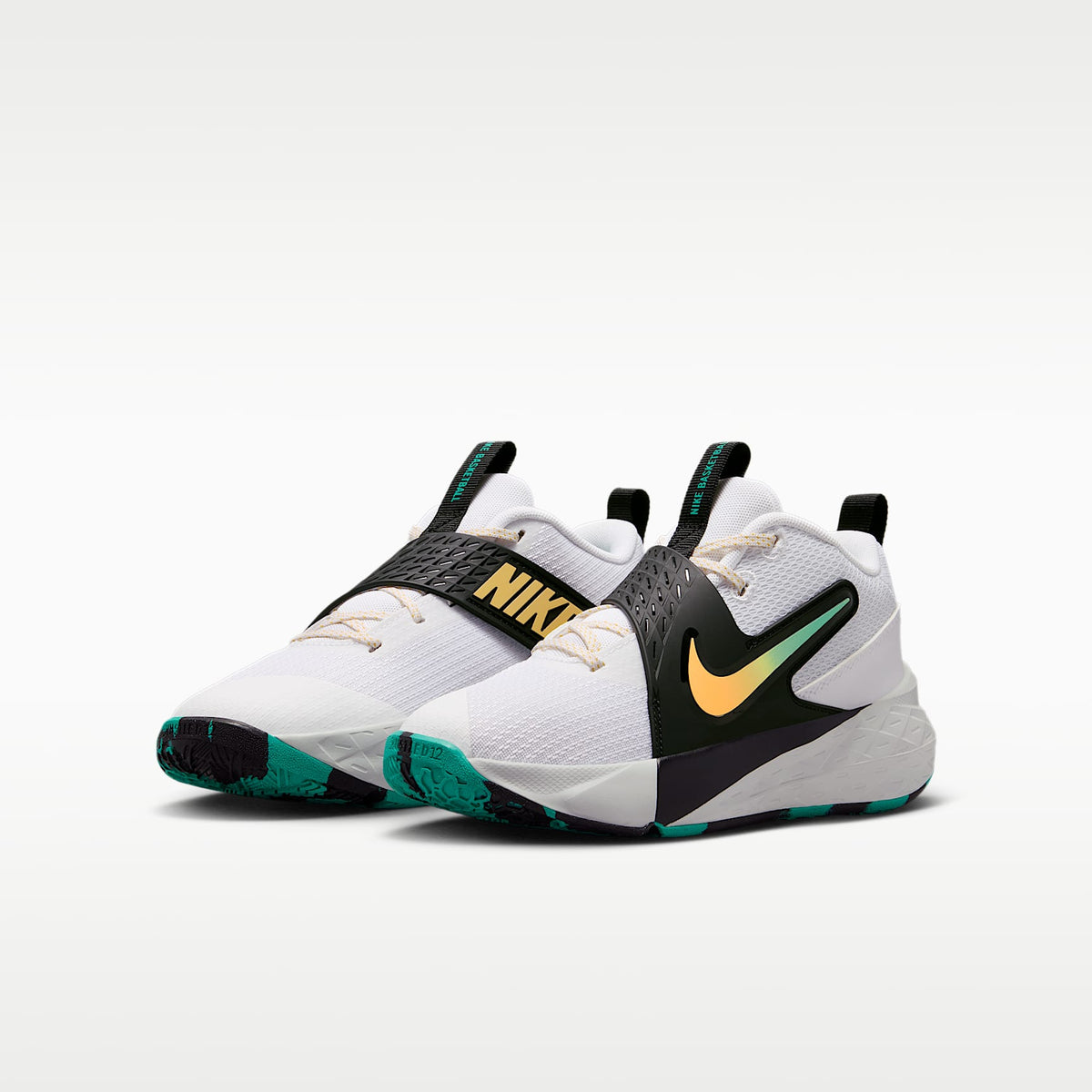 Nike Team Hustle D 12 – Blanco/Negro/Esmeralda transparente/Oro topacio – vista 5