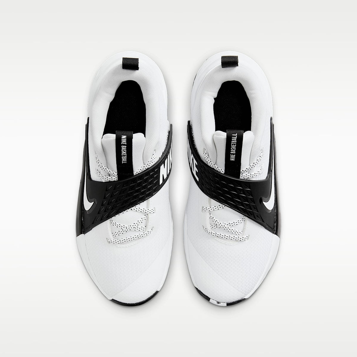 Nike Team Hustle D 12 – Blanco/Negro/Blanco – vista 4