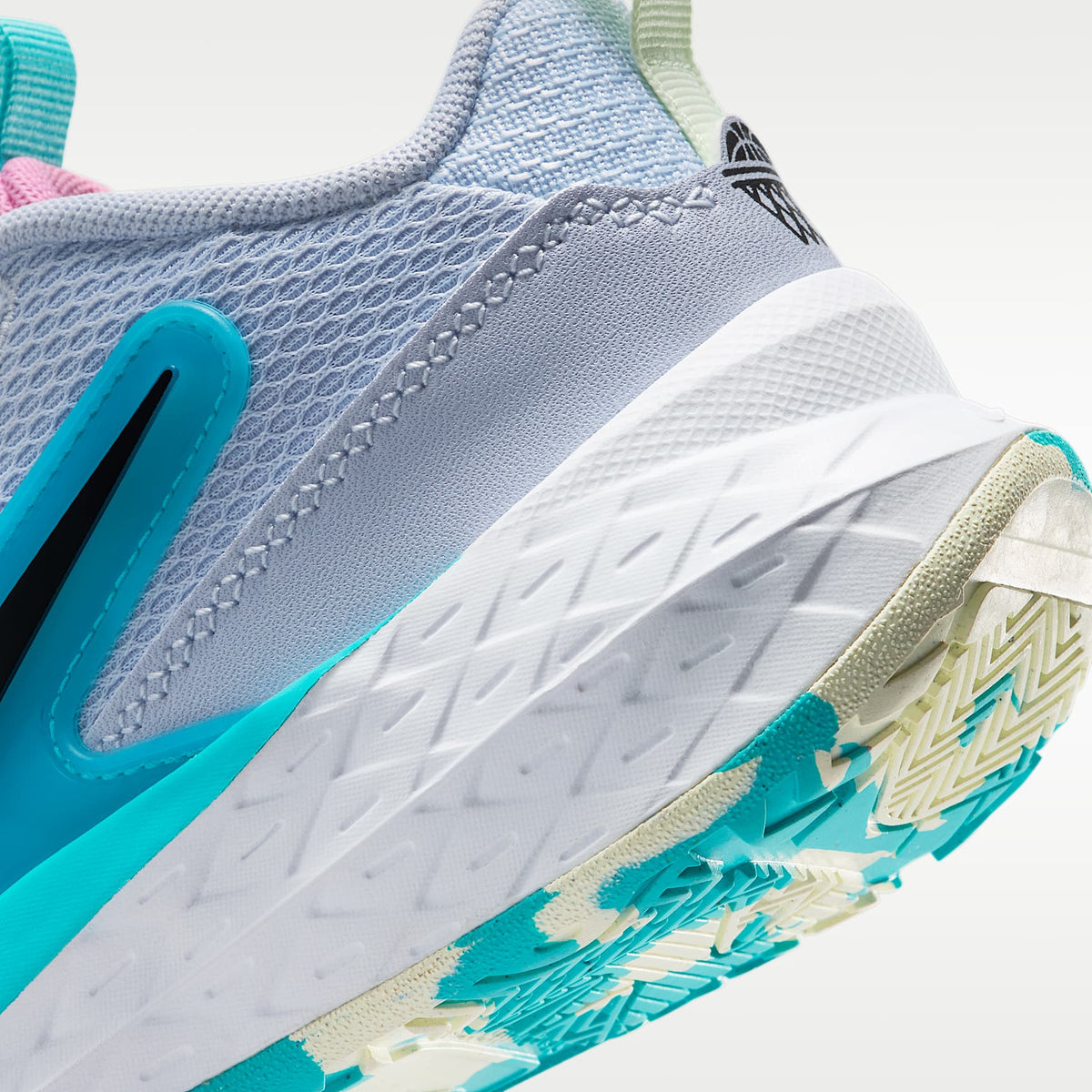 Nike Team Hustle D 12 – Fantasma/Cactus empolvado/Tinte volt/Negro – vista 8