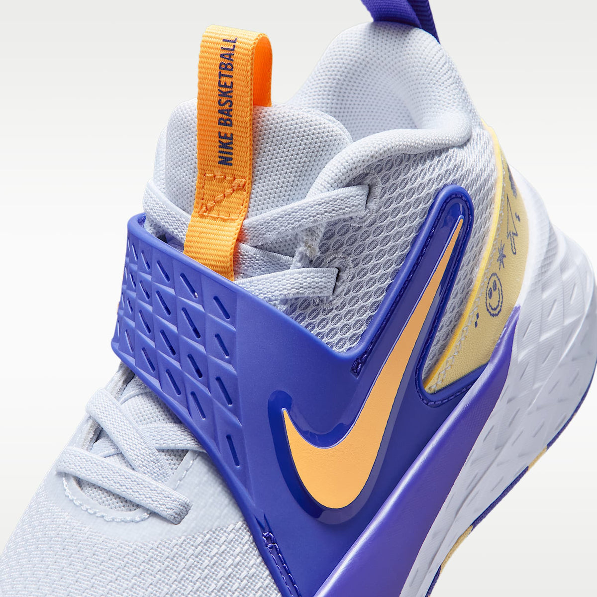 Nike Team Hustle D 12 – Gris fútbol/Lapislázuli/Amarillo suave/Naranja láser – vista 7
