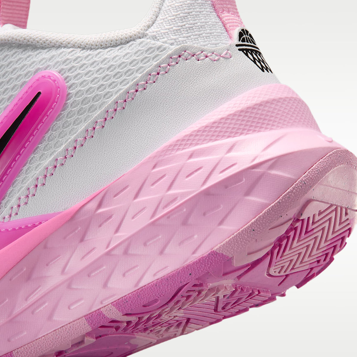 Nike Team Hustle D 12 – Blanco/Rosa amanecer/Rosa alegre/Negro – vista 8