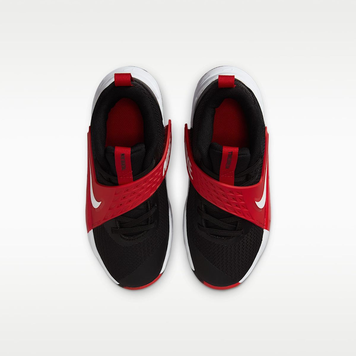 Nike Team Hustle D 12 – Negro/Rojo universitario/Blanco – vista 4