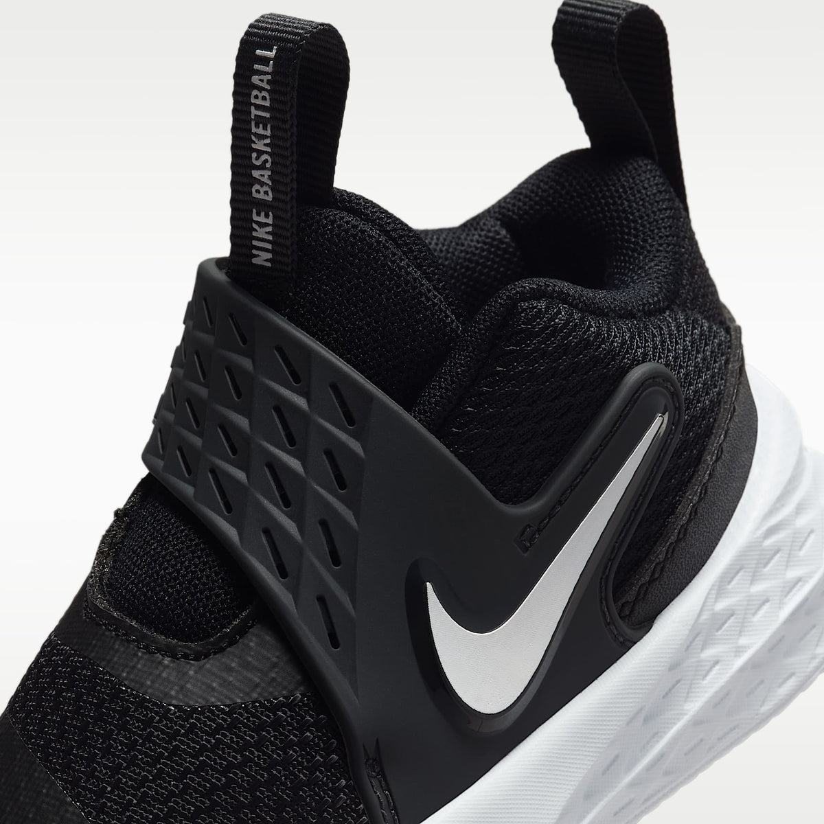 Nike Team Hustle D 12 – Negro/Antracita/Blanco – vista 7