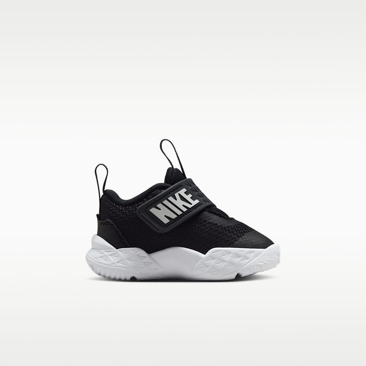 Nike Team Hustle D 12 – Negro/Antracita/Blanco – vista 3