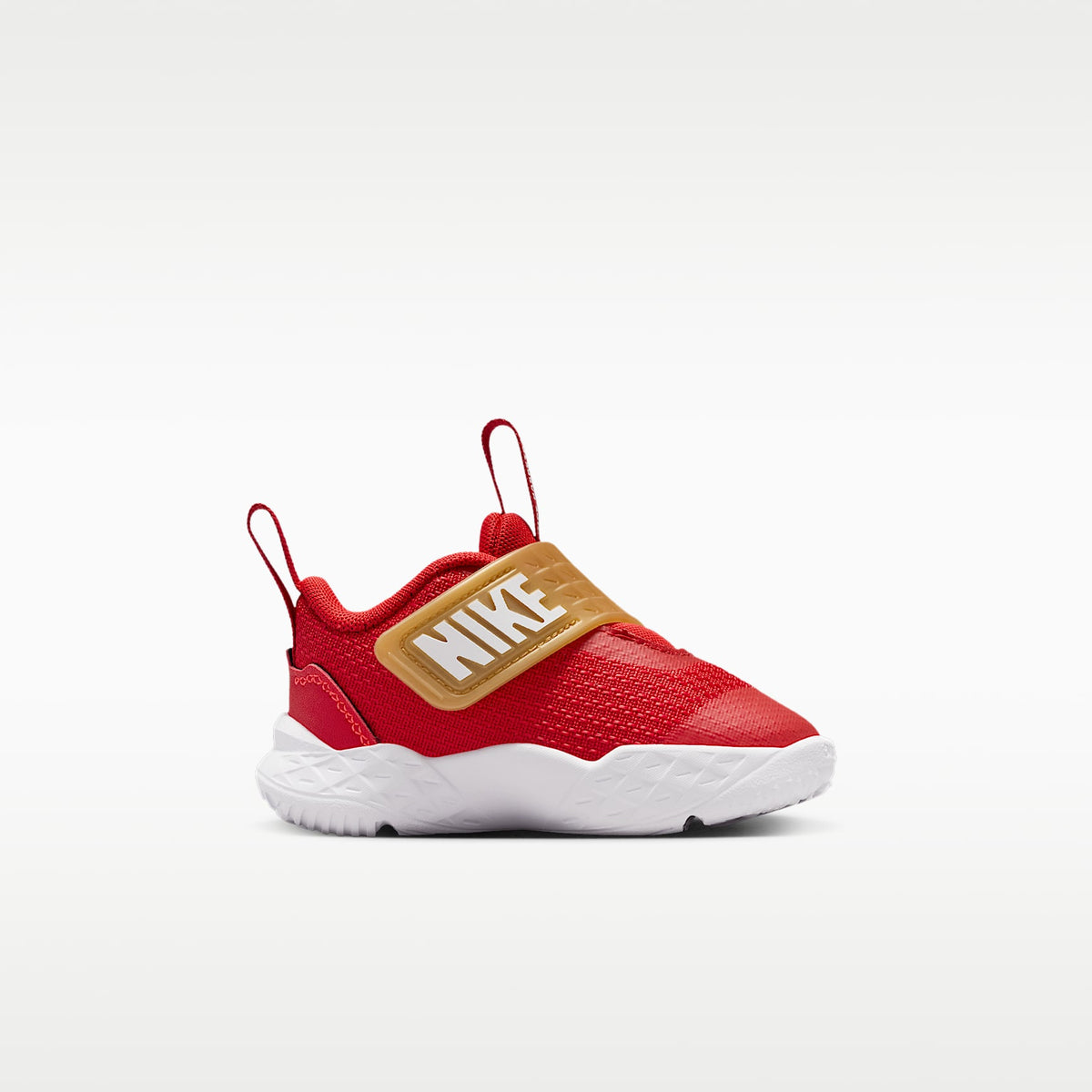 Nike Team Hustle D 12 – Rojo universitario/Oro metalizado/Carmesí brillante/Blanco – vista 3