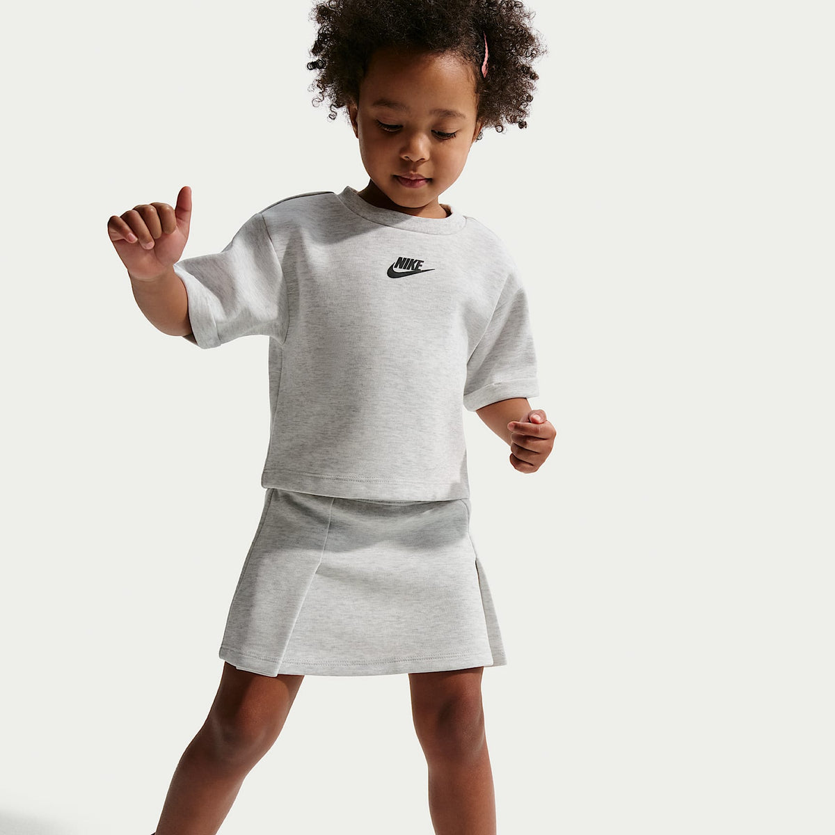 Conjunto de dos piezas de falda Tech Fleece infantil Nike – Gris – vista 6