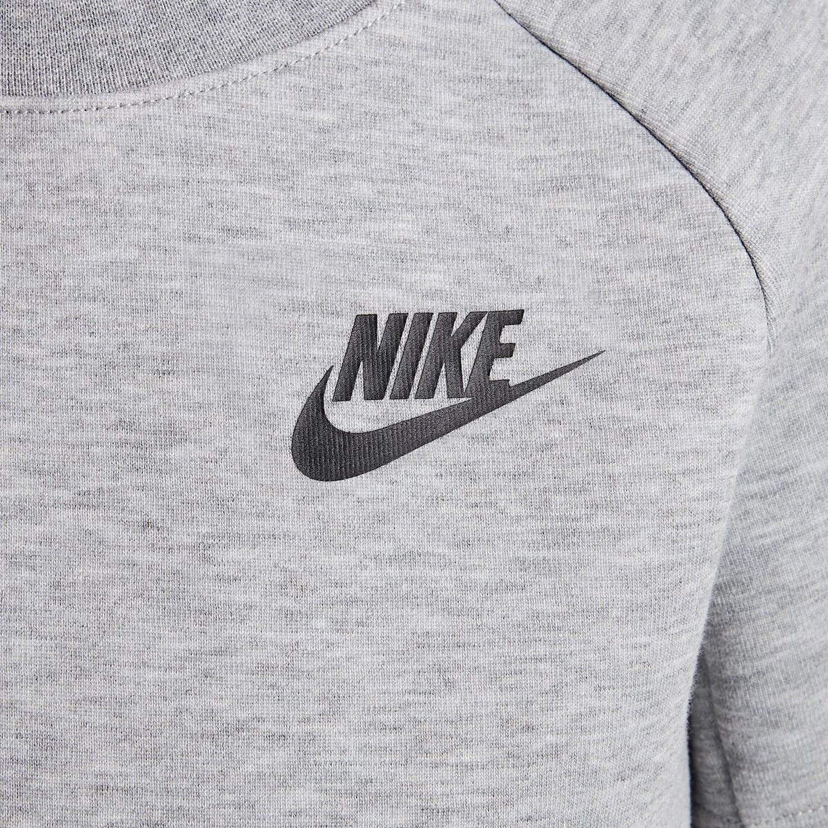 Conjunto de cuello redondo de dos piezas Nike para niños talla pequeña – Gris – vista 5