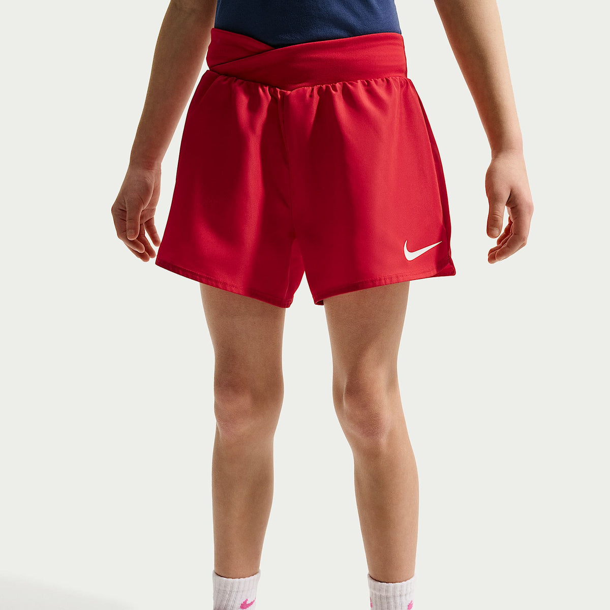 Conjunto de playera y shorts Crossover Dri-FIT para niños talla pequeña Nike – Rojo universitario – vista 4
