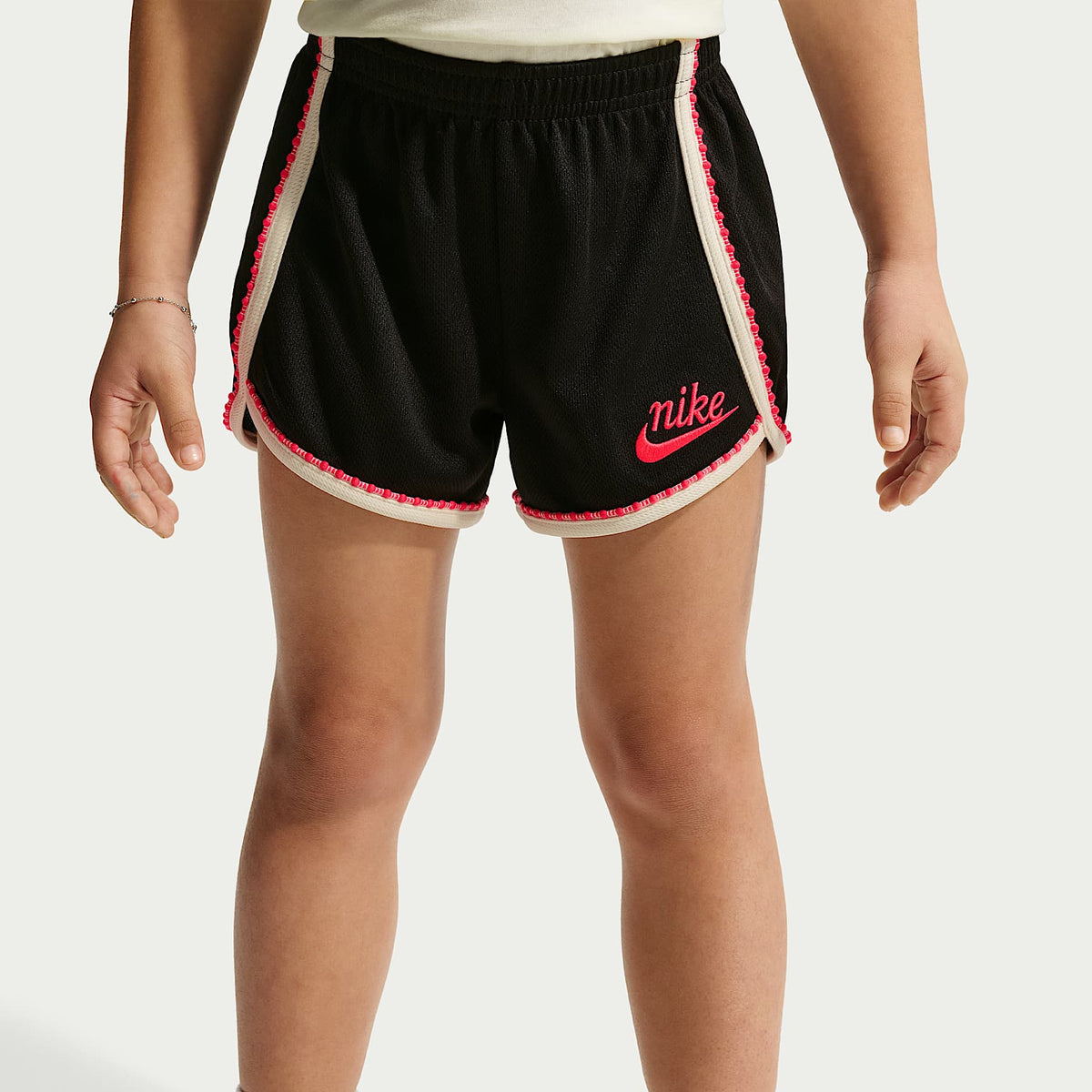 Conjunto de 2 piezas Sprinter para niños talla pequeña Nike Tennis Lifestyle – Negro – vista 4