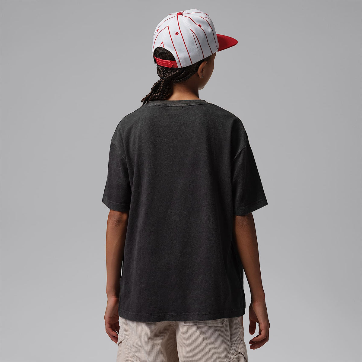 Playera The Goat para niños talla grande Jordan – Sombrío apagado – vista 2