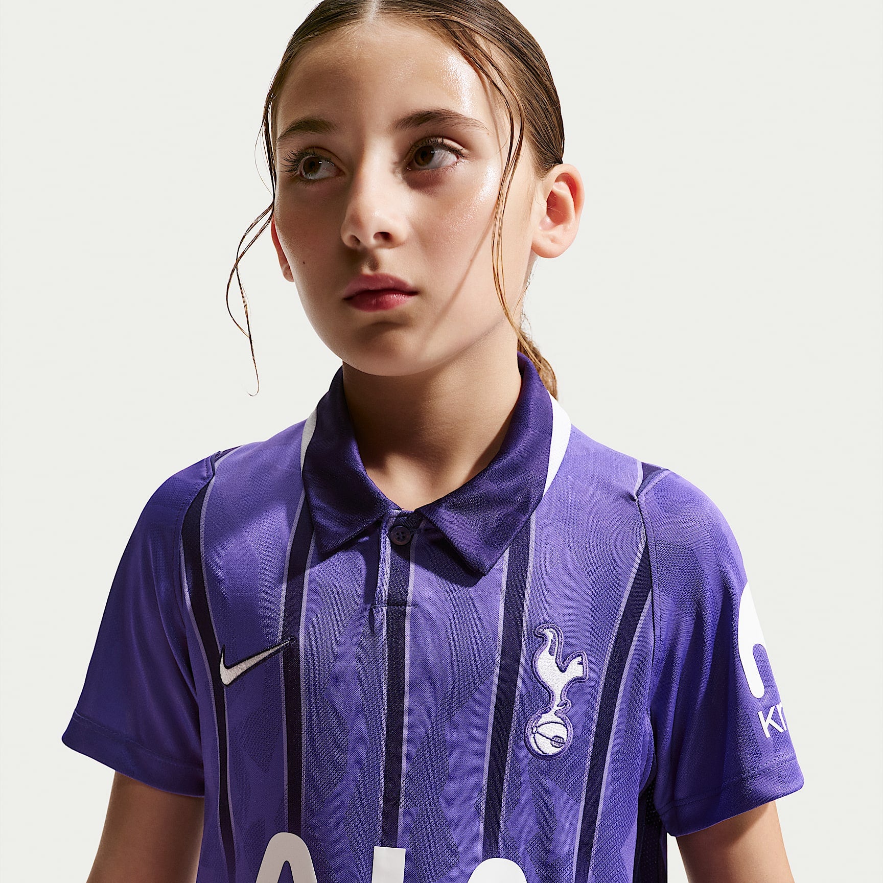 Jersey de futbol Nike Dri-FIT Replica del Tottenham Hotspur alternativo 2026/27 Stadium para niños talla grande – Morado psíquico/Orquídea nuevo/Blanco – vista 2