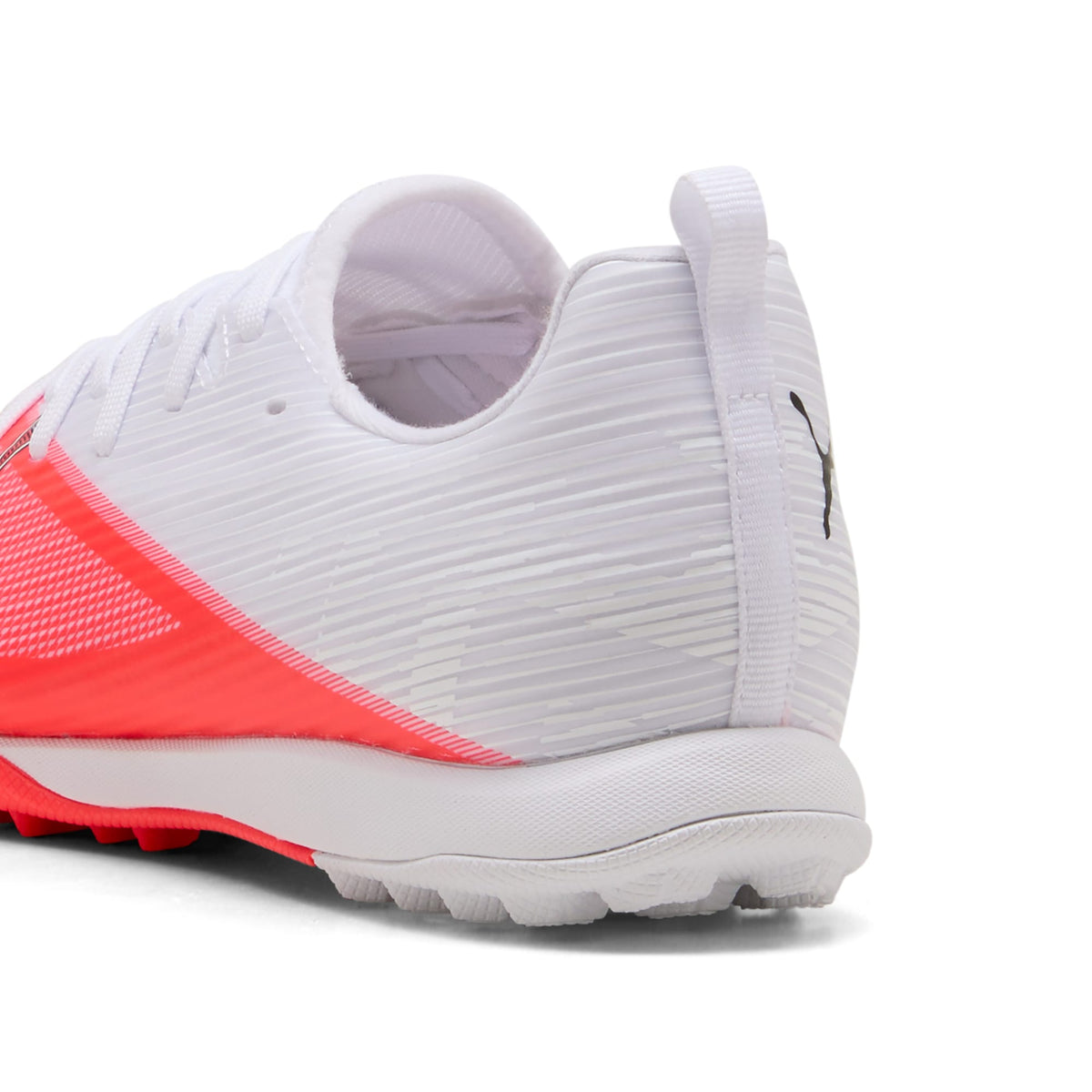 Tacos de futbol juveniles para césped ULTRA 7 MATCH – Ultra Red-PUMA Black-PUMA White – vista 3