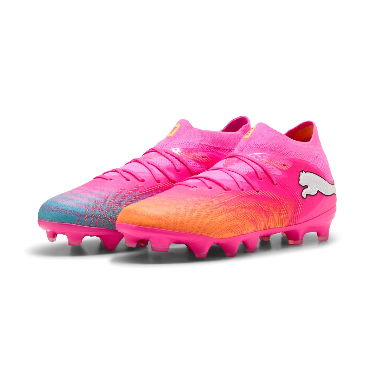 4 Colores, Tacos de futbol para superficies firmes y artificiales FUTURE 9 PRO para niños – Poison Pink-Sun Stream-Bright Aqua-PUMA White – vista 1