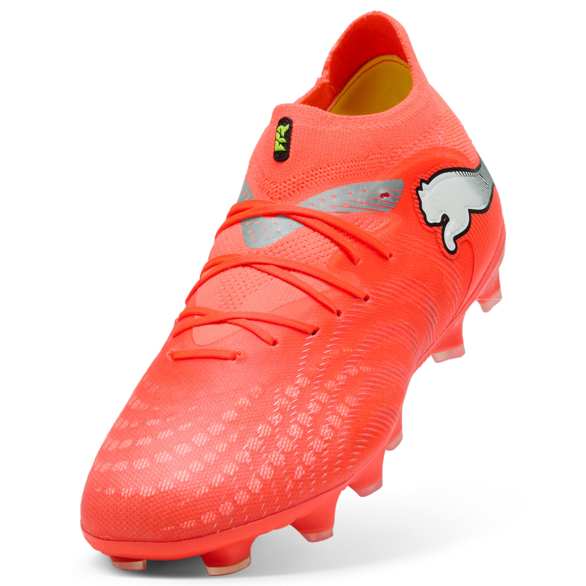 4 Colores, Tacos de futbol para superficies firmes y artificiales FUTURE 9 PRO para niños – Glowing Red-PUMA White-PUMA Black-PUMA Silver – vista 6