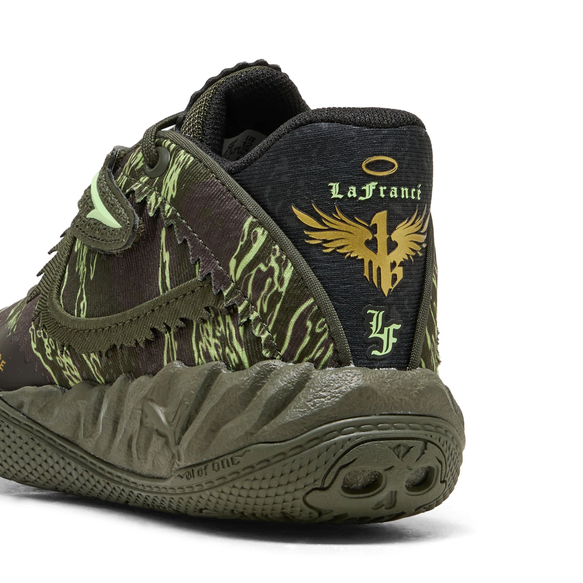 Tenis de basquetbol para niños MB.05 Camo – Dark Olive-Fizzy Light-PUMA Black – vista 3