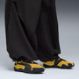 4 Colores, Tenis juveniles Mostro OG Prime – Pelé Yellow-PUMA Black – vista 2