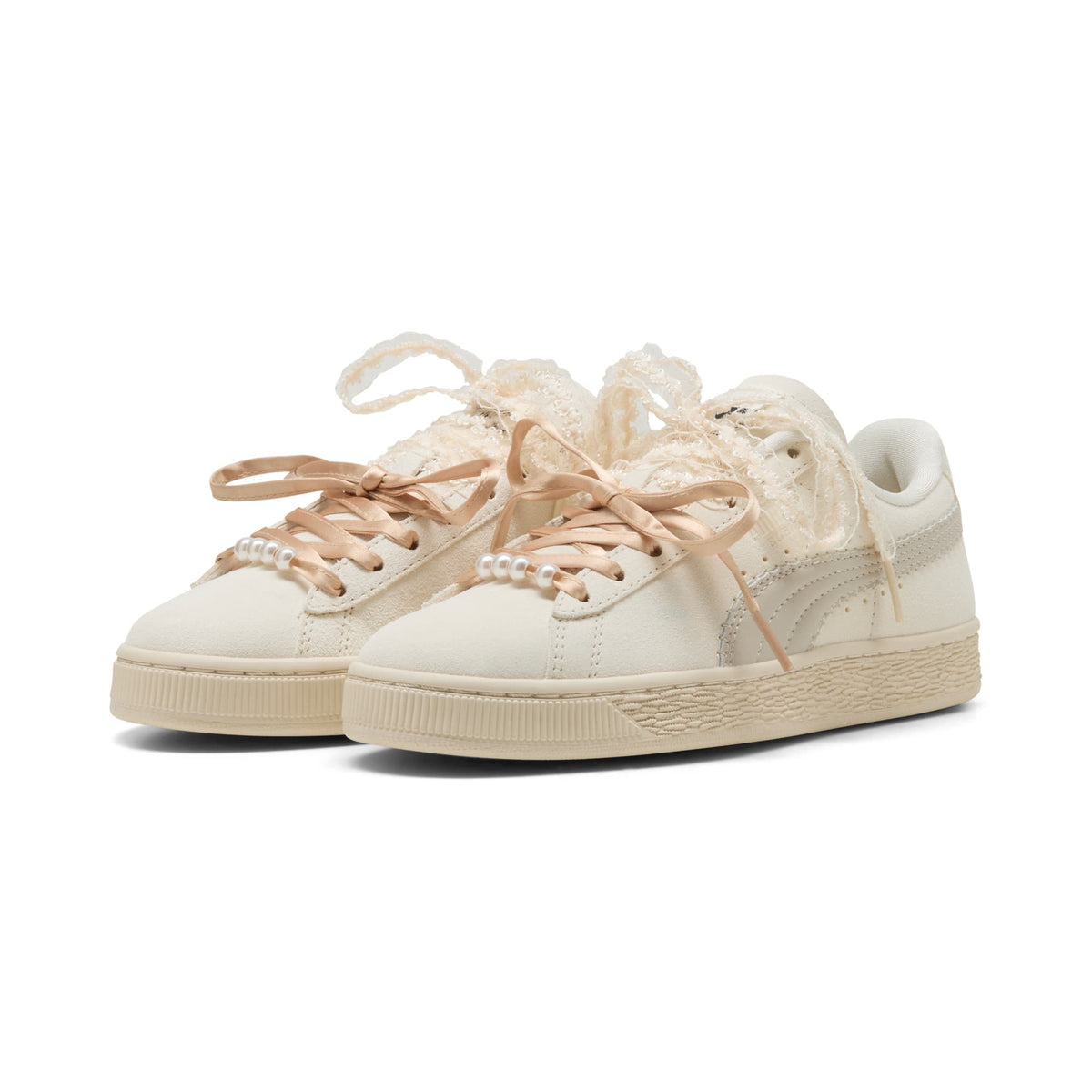 2 Colores, Tenis juveniles Suede Bloom – Frosted Ivory-Silver Fog – vista 4