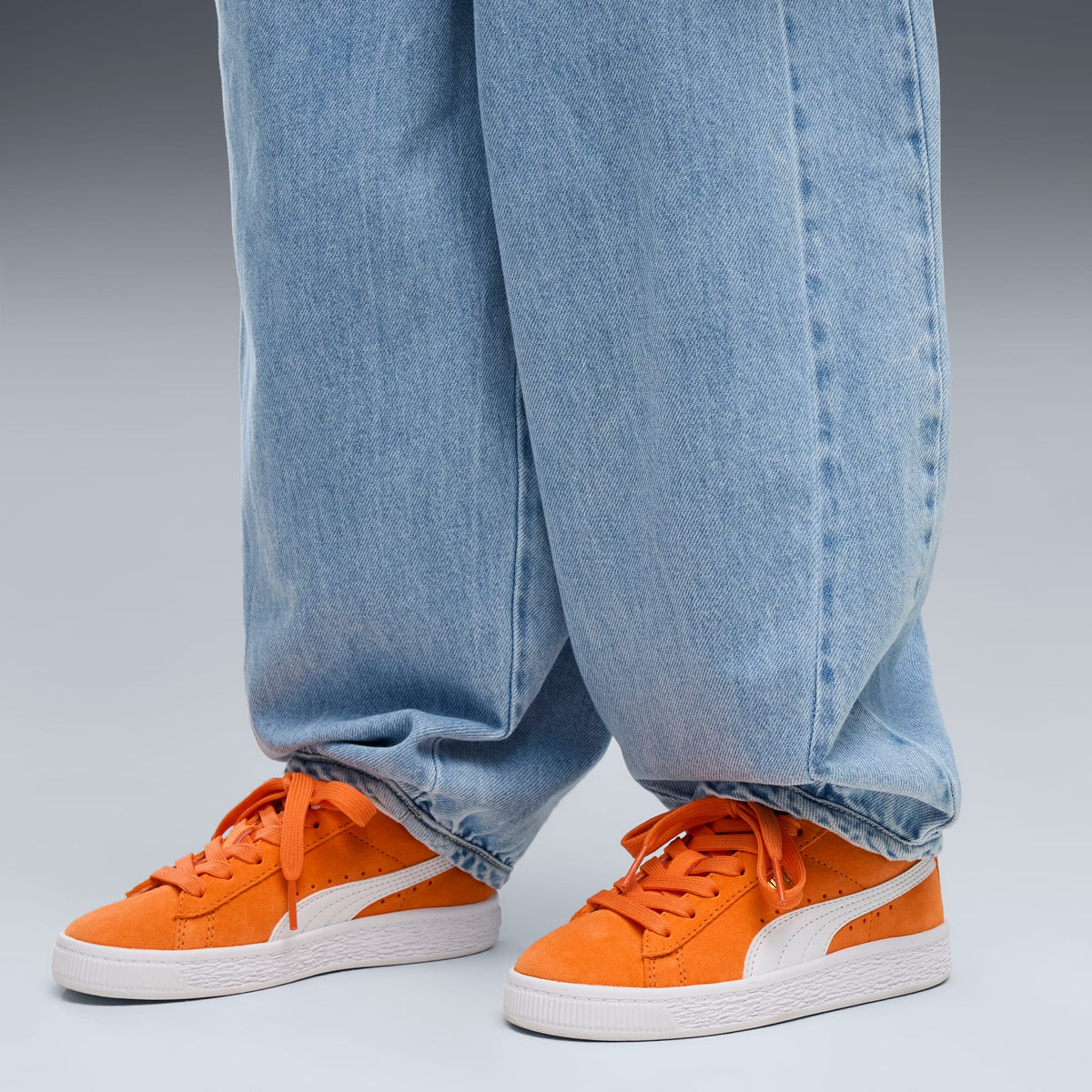 7 Colores, Tenis para niños Suede Classic – Cayenne Pepper-PUMA White – vista 2