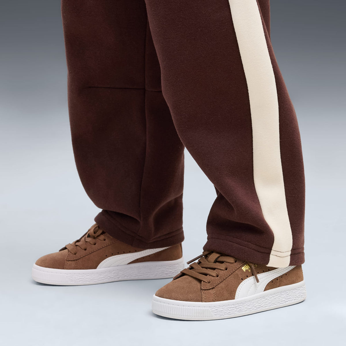 7 Colores, Tenis para niños Suede Classic – Haute Coffee-PUMA White – vista 2