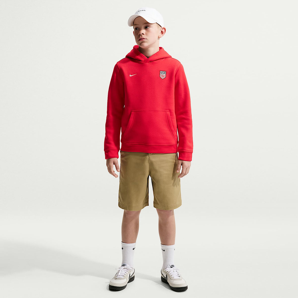 Sudadera con gorro sin cierre de fútbol Nike para niño talla grande USA Club – Rojo universitario/Vela – vista 4