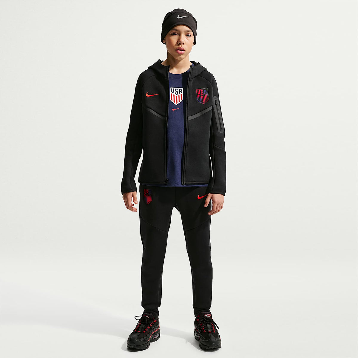 Sudadera con gorro de fútbol Nike de cierre completo para niño talla grande USMNT Tech Fleece – Negro/Rojo reto – vista 4