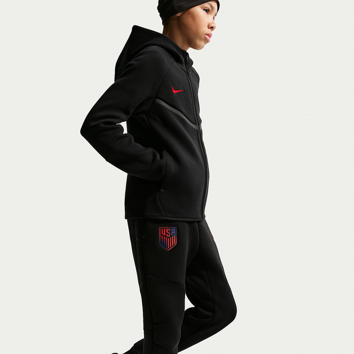 Pants de fútbol Nike para niño talla grande USMNT Tech Fleece – Negro/Rojo reto – vista 4