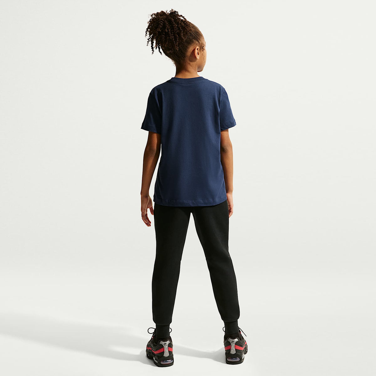Playera de fútbol Nike para niños talla grande de la selección nacional de fútbol masculino de Estados Unidos – Azul marino medianoche – vista 5