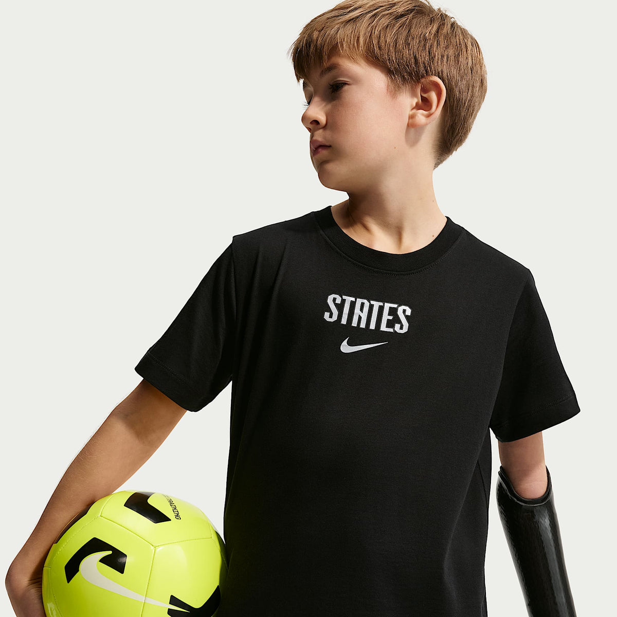 Playera de fútbol Nike para niños talla grande de la selección nacional de fútbol masculino de Estados Unidos – Negro – vista 1
